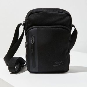 nike tech crossbody bag